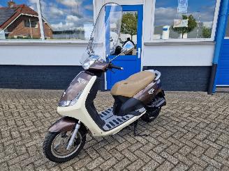 Peugeot  VIVACITY picture 17