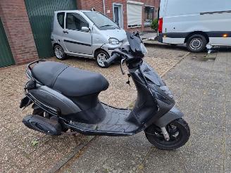Piaggio  ZIP BROM picture 4
