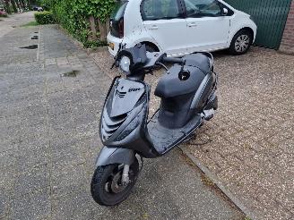 Piaggio  ZIP BROM picture 14