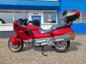 Honda  PC 800 PACIFIC COAST picture 12