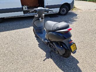 Piaggio  ZIP 45KM picture 5