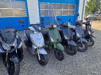 Yamaha  NEW IN , SCOOTER + MOTOR picture 12