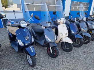 Yamaha  NEW IN , SCOOTER + MOTOR picture 8