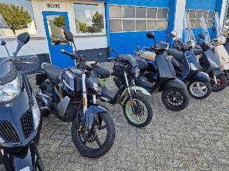 Yamaha  NEW IN , SCOOTER + MOTOR picture 6