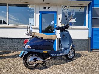 Vespa  LX 50 LAGE KM STAND , NETTE SCOOTER picture 11