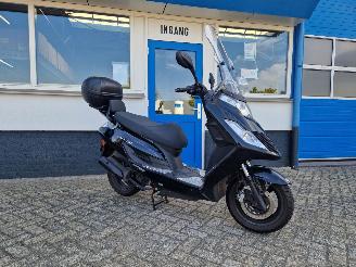 Avarii scootere Kymco  NEW DINK 4 STROKE 45KM 2017/10