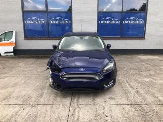 Salvage car Ford Focus Focus 3, Hatchback, 2010 / 2020 1.5 EcoBoost 16V 150 2015/1