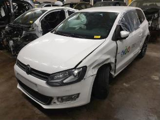 Vrakbiler auto Volkswagen Polo Polo V (6R), Hatchback, 2009 / 2017 1.2 TDI 12V BlueMotion 2011