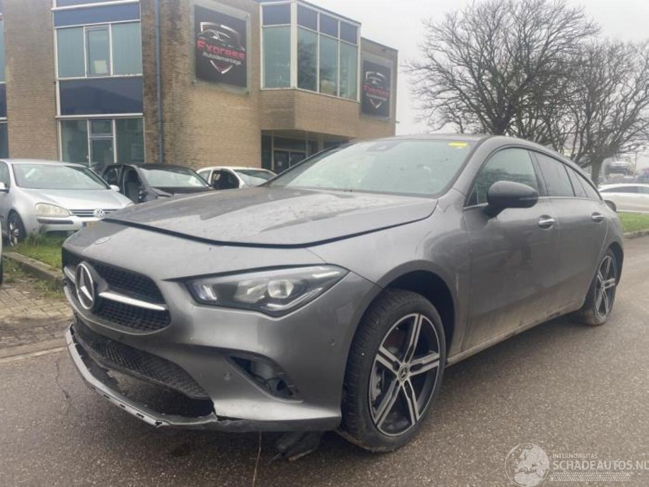 Mercedes Cla-klasse CLA Shooting Brake (118.6), Combi, 2019 1.3 CLA-250 e Turbo 16V