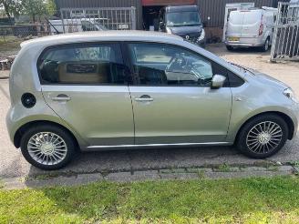 Volkswagen Up! Up! (121), Hatchback, 2011 1.0 12V 60 picture 8