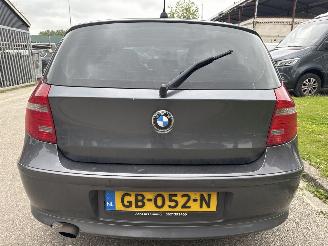 BMW 1-serie 118i picture 4