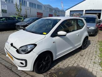 Vrakbiler auto Volkswagen Up! Up! (121), Hatchback, 2011 1.0 12V 60 2012/8