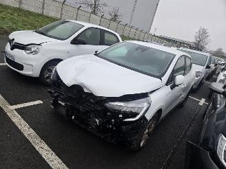 Unfallwagen Renault Clio  2022/5