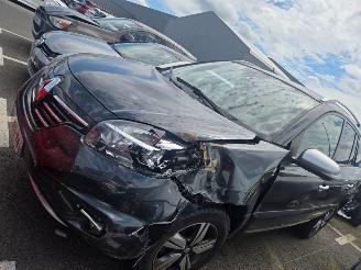 Schadeauto Renault Koleos  2014/7