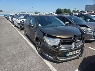 krockskadad bil auto Citroën C4 2.0 hdi 2016/12