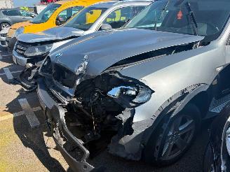 damaged passenger cars BMW X5 3.0d xdrive 2010/1