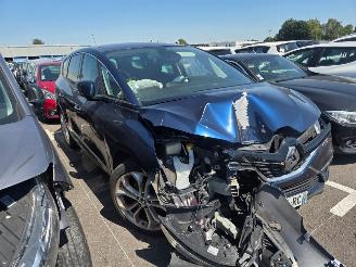 skadebil auto Renault Scenic  2018/12