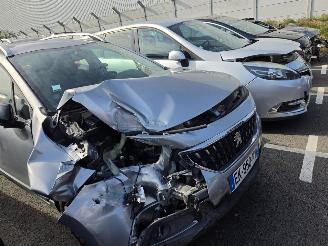 uszkodzony samochody osobowe Peugeot 2008  2017/2