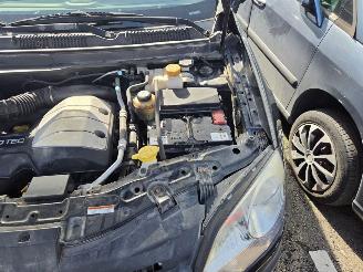 Opel Antara  picture 7