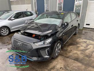 Auto da rottamare Hyundai Ioniq Ioniq, Liftback, 2016 / 2022 1.6 GDI 16V Hybrid 2017/10