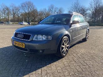 uszkodzony samochody osobowe Audi A4 2.0 20V Combi/o  Benzine 1,984cc 96kW (131pk) FWD 2003/1