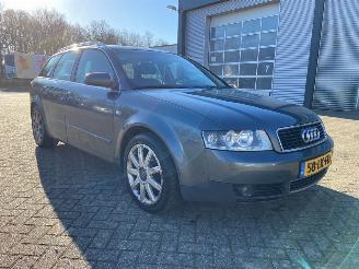 skadebil auto Audi A4 2.0 20V Combi/o  Benzine 1,984cc 96kW (131pk) FWD 2003/1