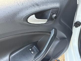 Seat Ibiza 1.4 TSI 16V Cupra Hatchback 2Dr Benzine 1.390cc 132kW (179pk) FWD 2009-03/2012-06 (6J1) CAVE picture 16