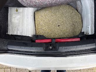 Seat Ibiza 1.4 TSI 16V FR Hatchback 2Dr Benzine 1.390cc 110kW (150pk) FWD 2009-03/2012-10 (6J1) CAVF picture 23