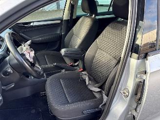 Skoda Rapid 1.0 TSI 12V Liftback  Benzine 999cc 70kW (95pk) FWD 2017-06/2019-12  CHZB; DKLD picture 19