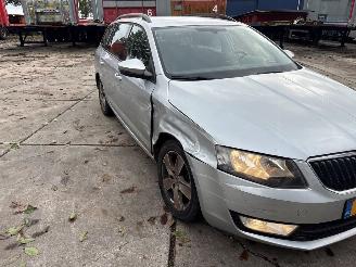 Skoda Octavia 1.6 TDI Greenline 16V Combi/o 4Dr Diesel 1.598cc 81kW (110pk) FWD 2013-05/2020-07  CRKB picture 3