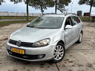 Voiture accidenté Volkswagen Golf WVWZZZ1KZBM716985 2011/8