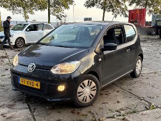 Volkswagen Up! 1.0 12V 60 Hatchback  Benzine 999cc 44kW (60pk) FWD 2011-08/2020-08  CHYA picture 2