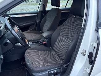 Skoda Octavia 1.6 TDI Greenline 16V Combi/o 4Dr Diesel 1.598cc 81kW (110pk) FWD 2013-05/2020-07  CRKB picture 20