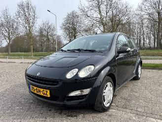 Vaurioauto  passenger cars Smart Forfour 1.0 2006/1