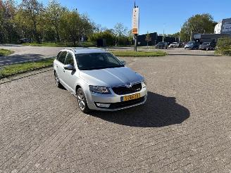 Avarii autoturisme Skoda Octavia  2014/12