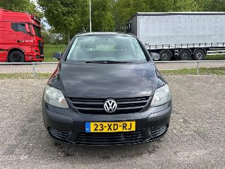 Damaged car Volkswagen Golf plus 1.9 TDI 105 MPV  Diesel 1.896cc 77kW (105pk) FWD 2006-05/2009-01 (5M1) BXE 2007/1