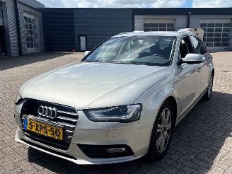 damaged passenger cars Audi A4 Avant 2.0 TDI 16V Combi/o  Diesel 1.968cc 100kW (136pk) FWD 2010-11/2014-10 (8K5) CJCB 2014/6