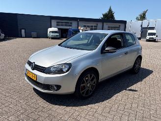 Unfallwagen Volkswagen Golf 1.4 16V Hatchback  Benzine 1.390cc 59kW (80pk) FWD 2008-10/2012-11  CGGA 2009/1