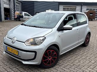 skadebil auto Volkswagen Up! 1.0 12V 60 Hatchback  Benzine 999cc 44kW (60pk) FWD 2011-08/2020-08  CHYA 2016/10