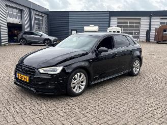 Schadeauto Audi A3 SPORTBACK S-LINE 2013/10
