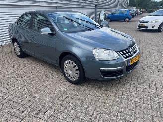 Unfallwagen Volkswagen Jetta 1.6 Sedan 4Dr Benzine 1.595cc 75kW (102pk) FWD 2006/5