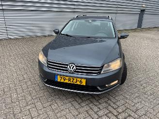 Damaged car Volkswagen Passat 1.4 TSI 16V Combi/o  Benzine 1.390cc 90kW (122pk) FWD 2010-08/2014-12  CAXA 2011/8