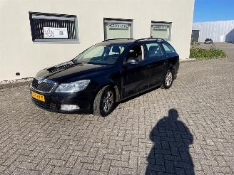 Damaged car Skoda Octavia 1.6 TDI Greenline Combi/o 4Dr Diesel 1.598cc 77kW (105pk) FWD 2009-06/2013-04 (1Z5) CAYC 2010/10