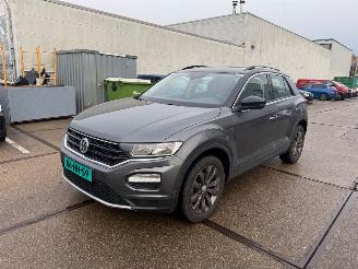 Voiture accidenté Volkswagen T-Roc 1.5 TSI DSG 2019/5