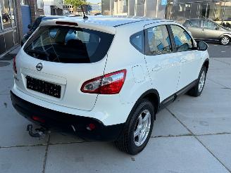 Nissan Qashqai 1.6 Visia / Cruise Control / Trekhaak / PDC / Elek Ramen / Bluetooth / Climate Control / Inkalp.Spiegels / picture 4