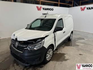 skadebil auto Renault Express  2021/12