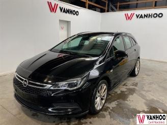 Coche accidentado Opel Astra  2017/7