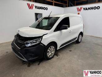 Coche accidentado Renault Kangoo  2023/5