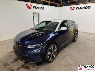 skadebil auto Renault Mégane E-TECH 2024/2