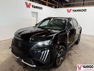 Coche accidentado Peugeot 2008  2025/7